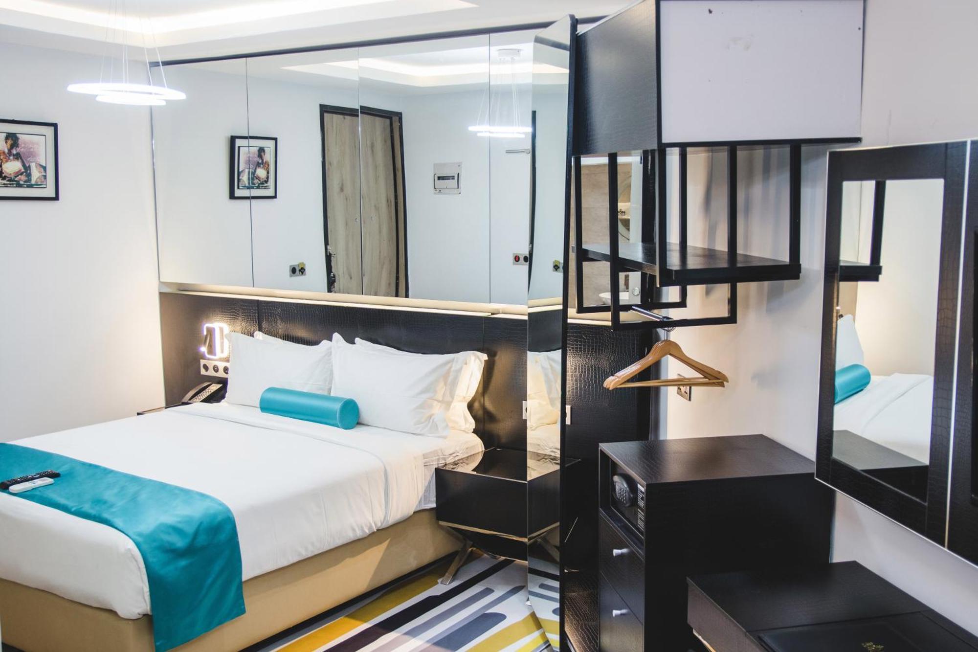 אבוג'ה Estrella Boutique Hotel מראה חיצוני תמונה